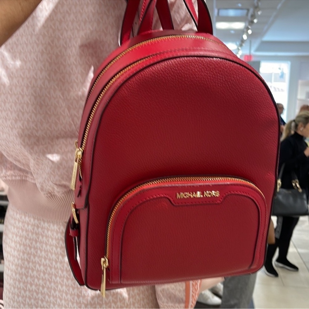 Michael Kors Jaycee Medium Pebbled Leather Backpack
Chili
NWT - Picture 11 of 16